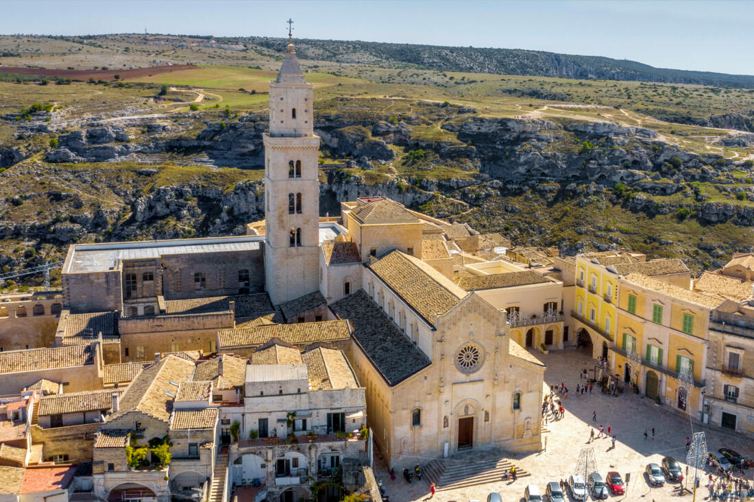 Katedrála Duomo di Matera z výšky