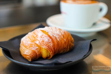 Sfogliatella, ein traditionelles Gebäck aus Neapel