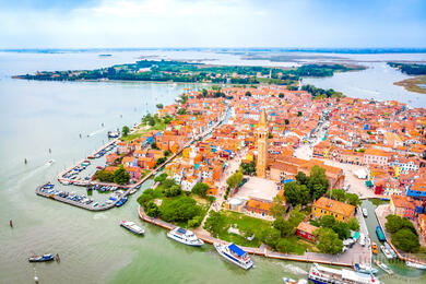 Burano: Die Insel der Farben und der Klöppelkunst