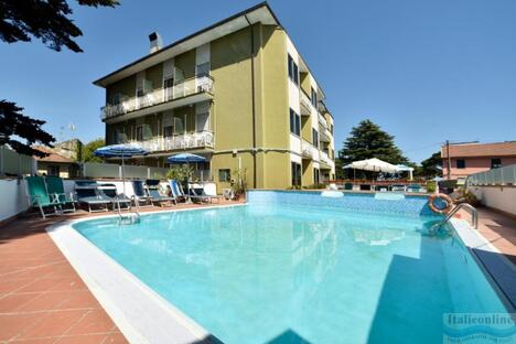 Hotel Diano Marina