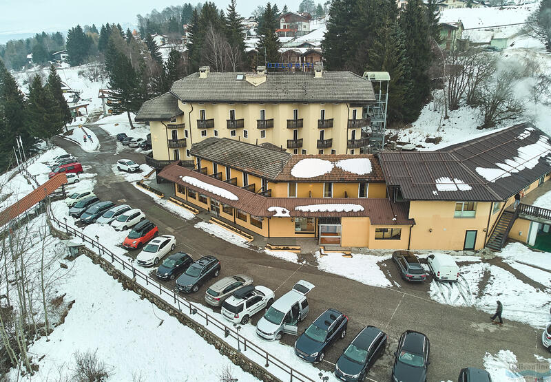 Hotel Dolomiti SKI