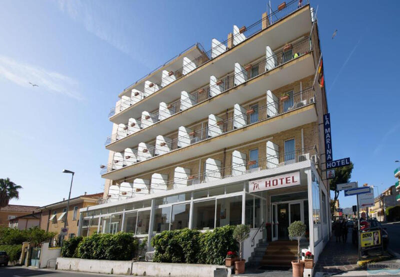 Hotel La Marina